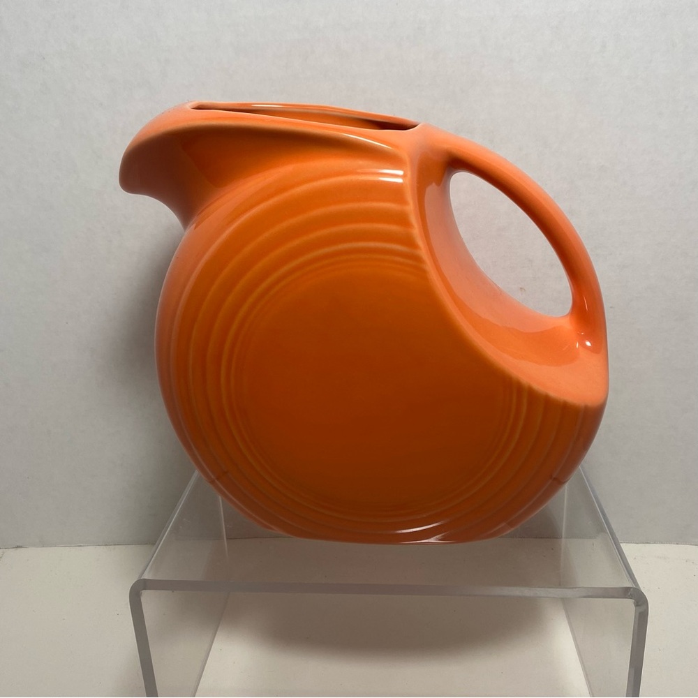Vtg  7.25 inch fiesta ware persimmon orange disc pitcher Homer Laughlin retired